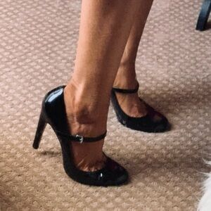 Galli Mary Jane Pump by KORS Michael Kors size 7.5